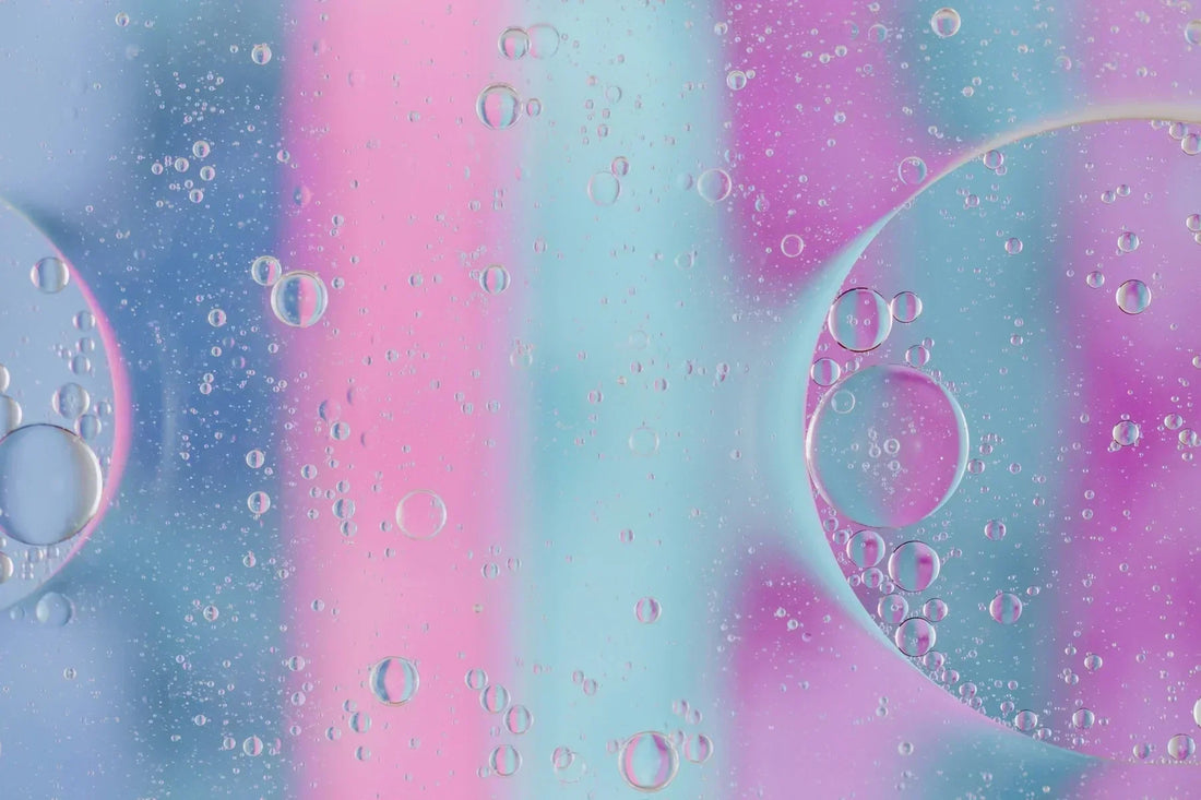 Battling the Bleach: How Chlorine Affects Swimsuits, Skin, and Hair – and How to Fight Back